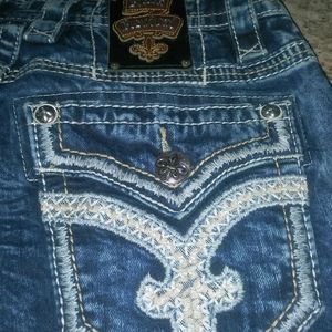 !!Men's (Rock Revival) distressed jean!!